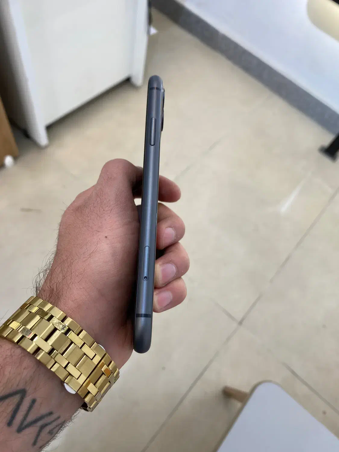 Iphone 11 128g ch 84%|موبایل|همدان, |دیوار