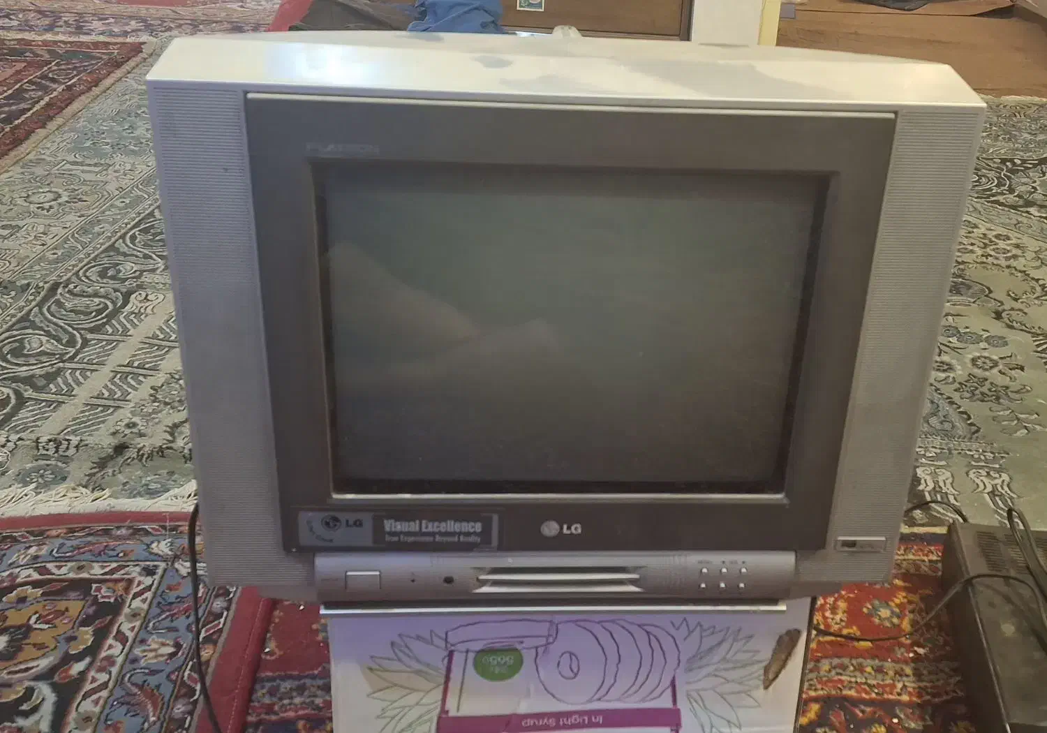 تلویزیون 15 اینچ ال جی|تلویزیون و پروژکتور|مشکیندشت, |دیوار