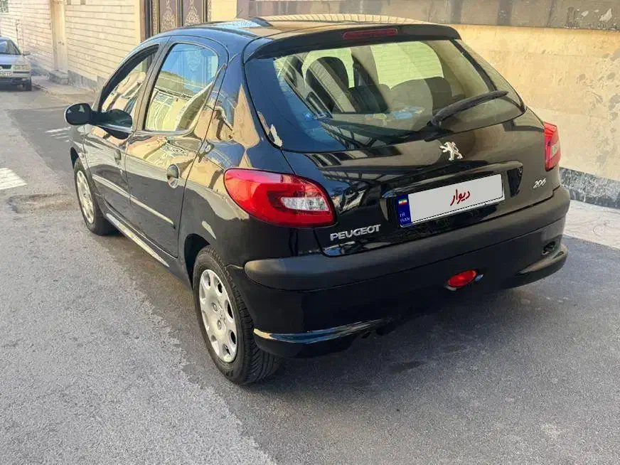 پژو ۲۰۶تیپ ۲|خودرو سواری و وانت|خمینی‌شهر, |دیوار