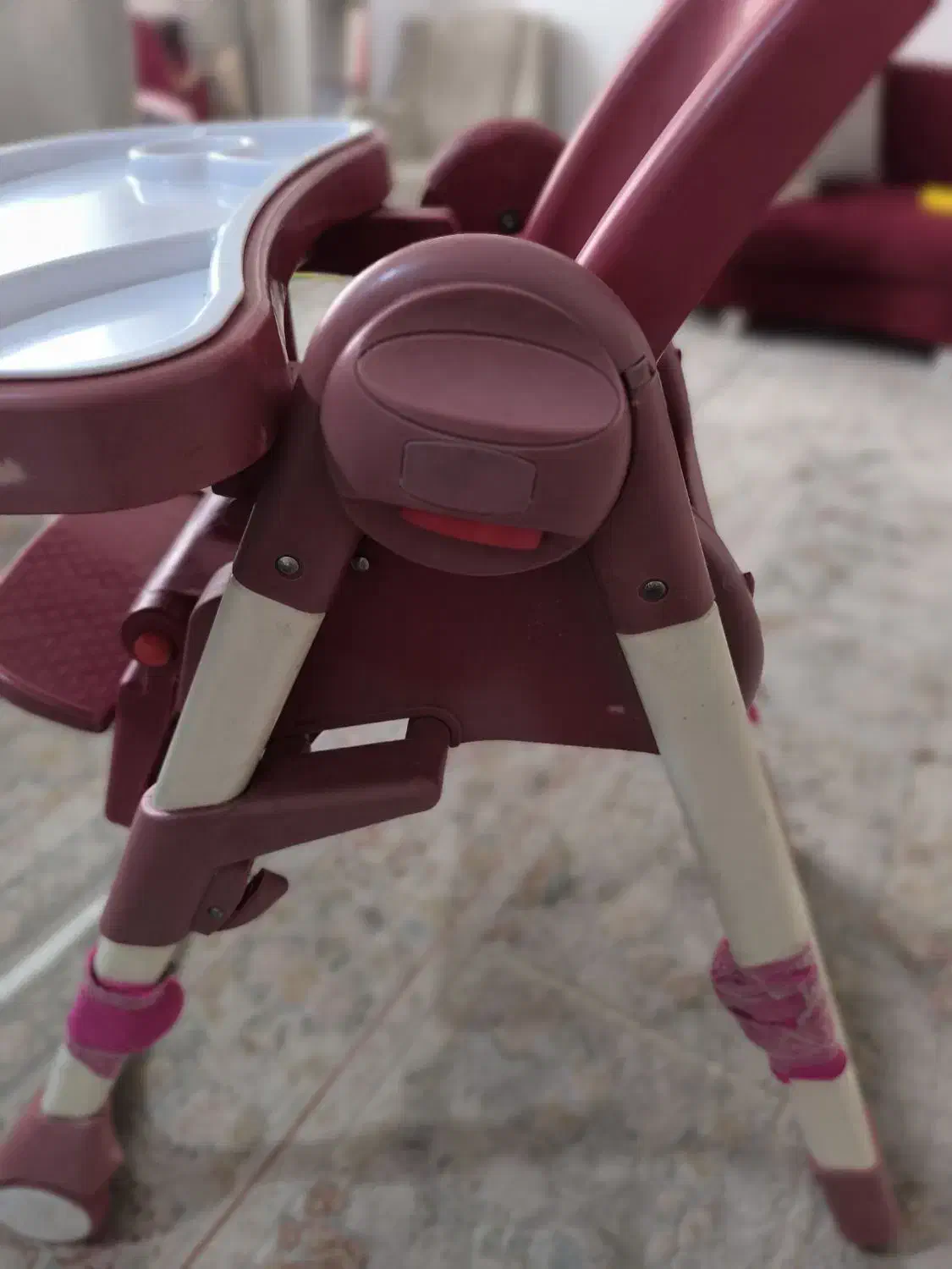 صندلی غذای کودک|تخت و صندلی بچه|باقرشهر, |دیوار