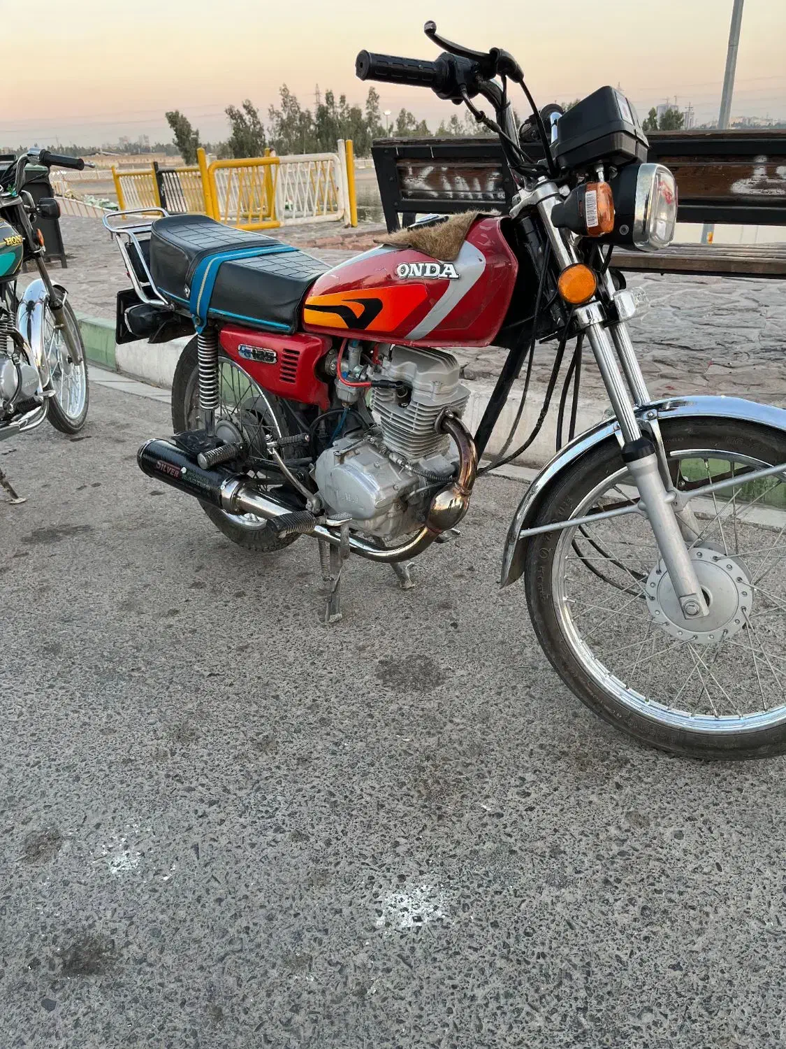 موتور مدل 87|موتورسیکلت|قم, ولیعصر|دیوار