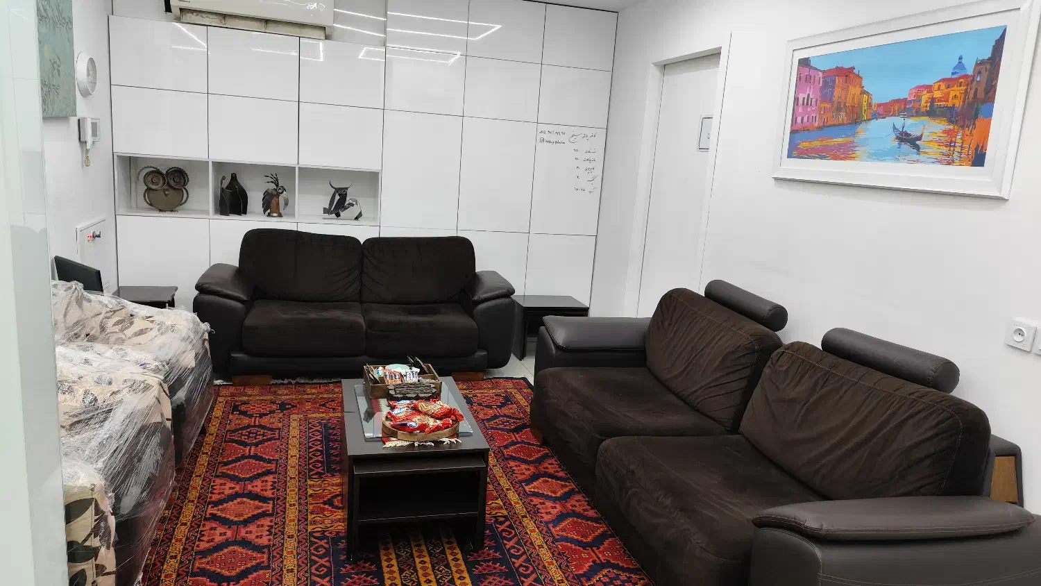 آپارتمان لوکیشن فیلمبرداری|اجارهٔ کوتاه‌مدت آپارتمان و سوئیت|تهران, توحید|دیوار