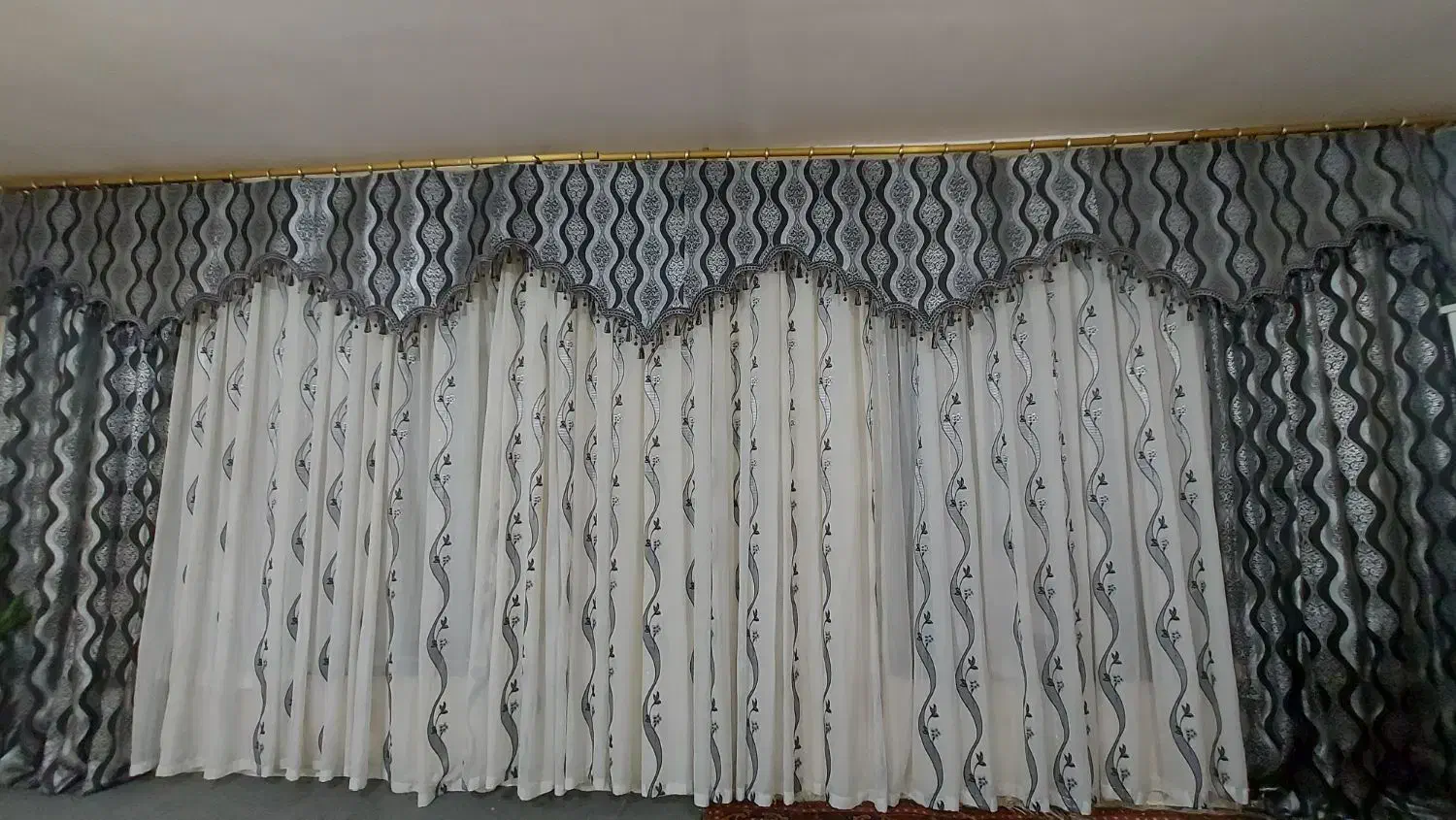 پرده|پرده، رانر، رومیزی|بستان آباد, |دیوار