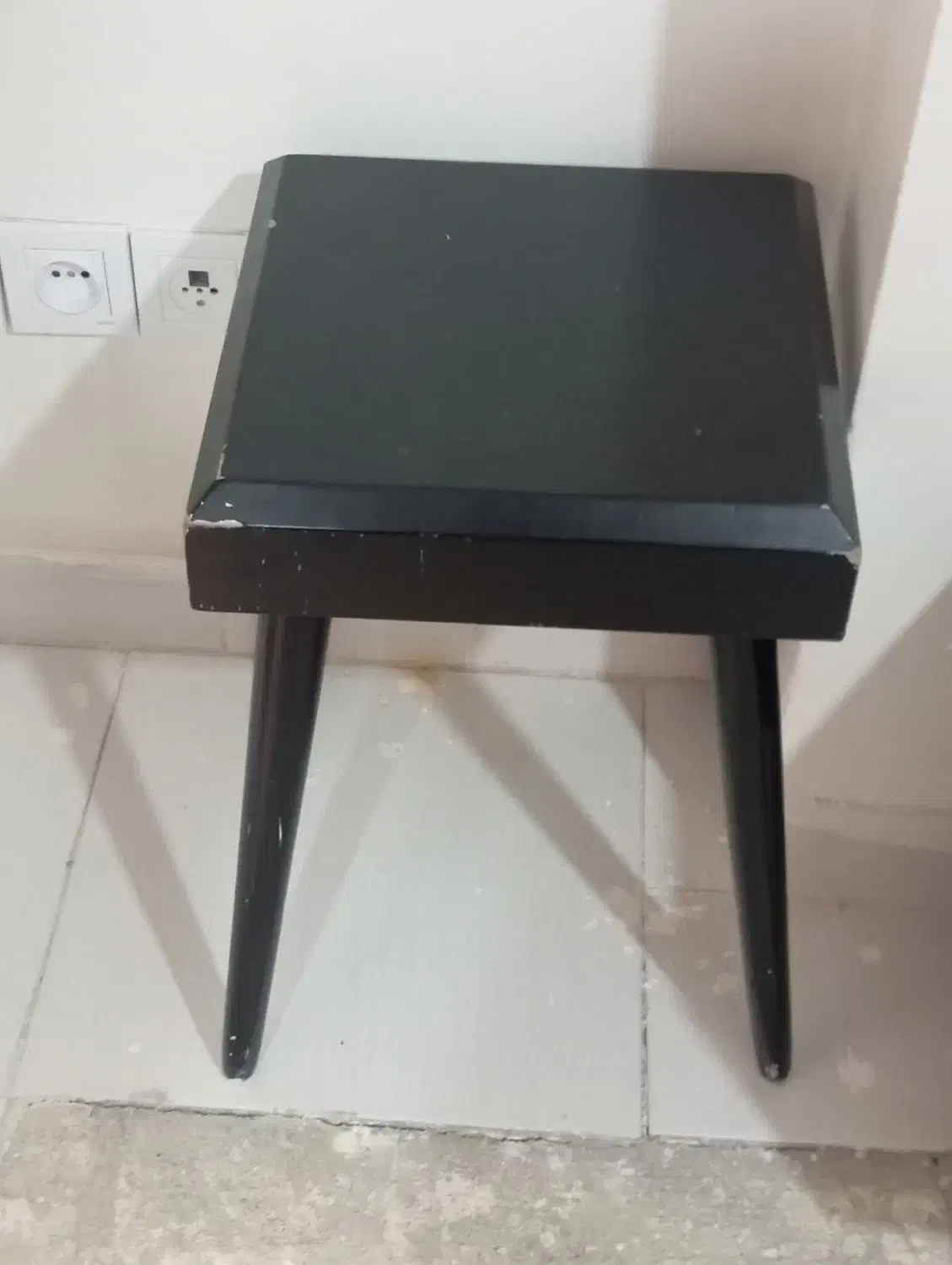 چهار پایه چوبی|صندلی و نیمکت|تبریز, |دیوار