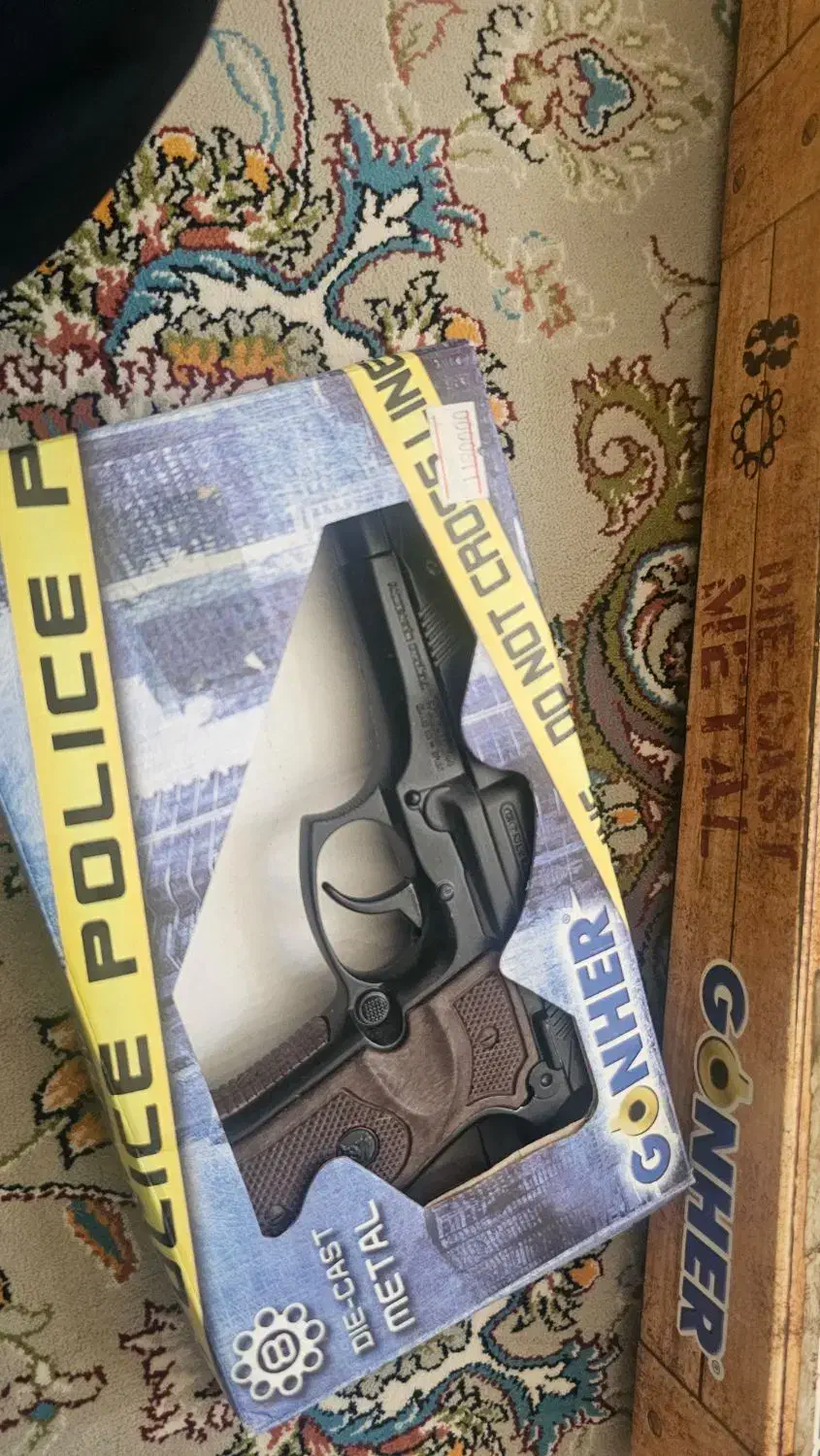 چهار عدد تفنگ اسپانیایی دکوری و ترقه ای جنس فلزی|اسباب‌‌بازی|شهرکرد, |دیوار