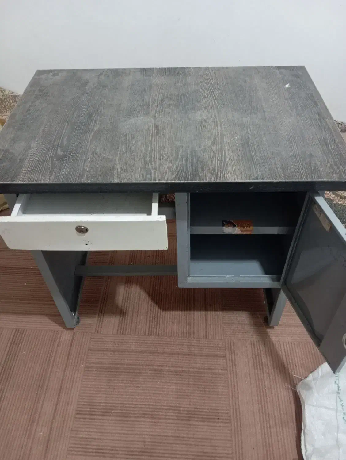 درحدنو|میز تحریر و کامپیوتر|خان ببین, |دیوار