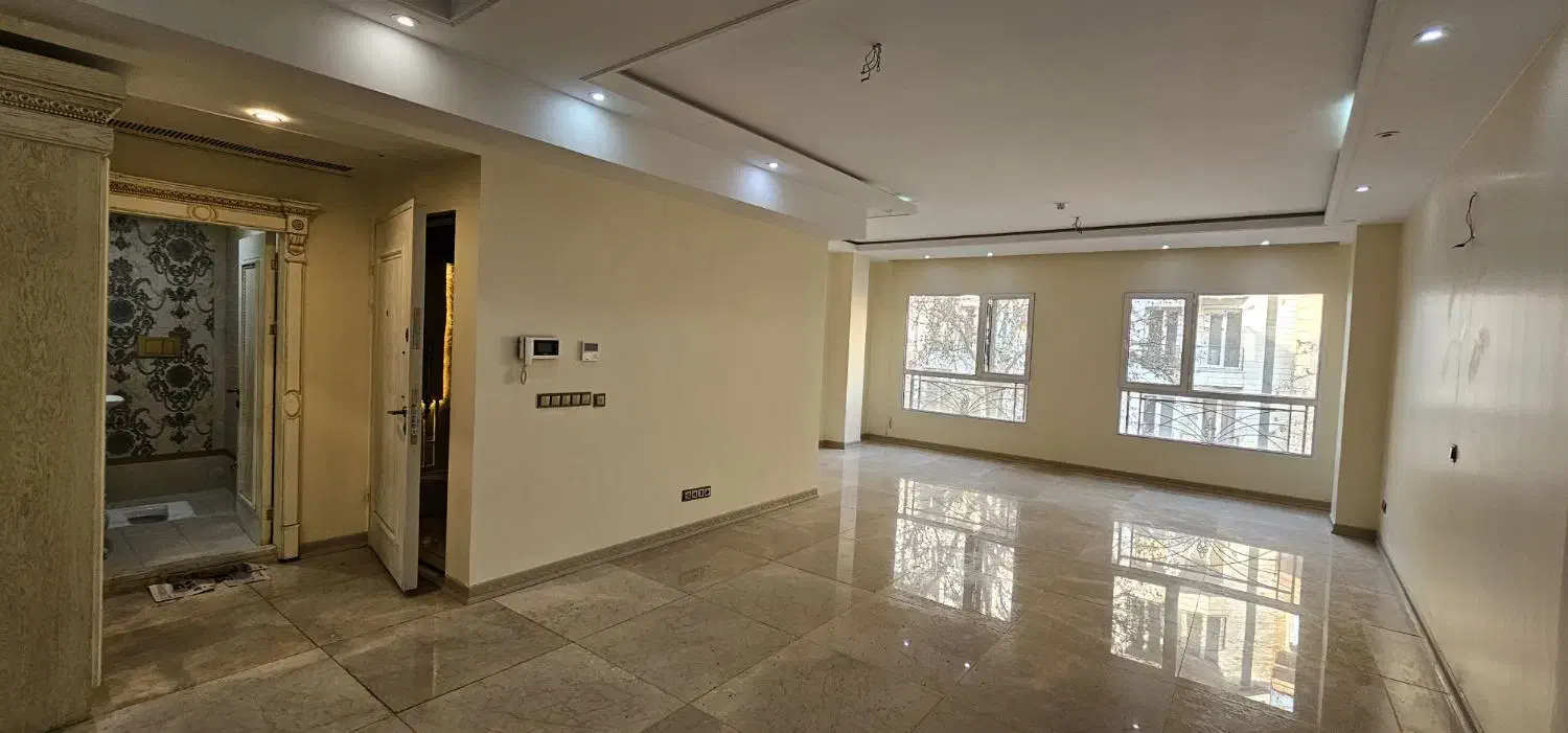 ۱۶۰متر خوش نقشه۳ خواب و۲ مستر فول امکانات