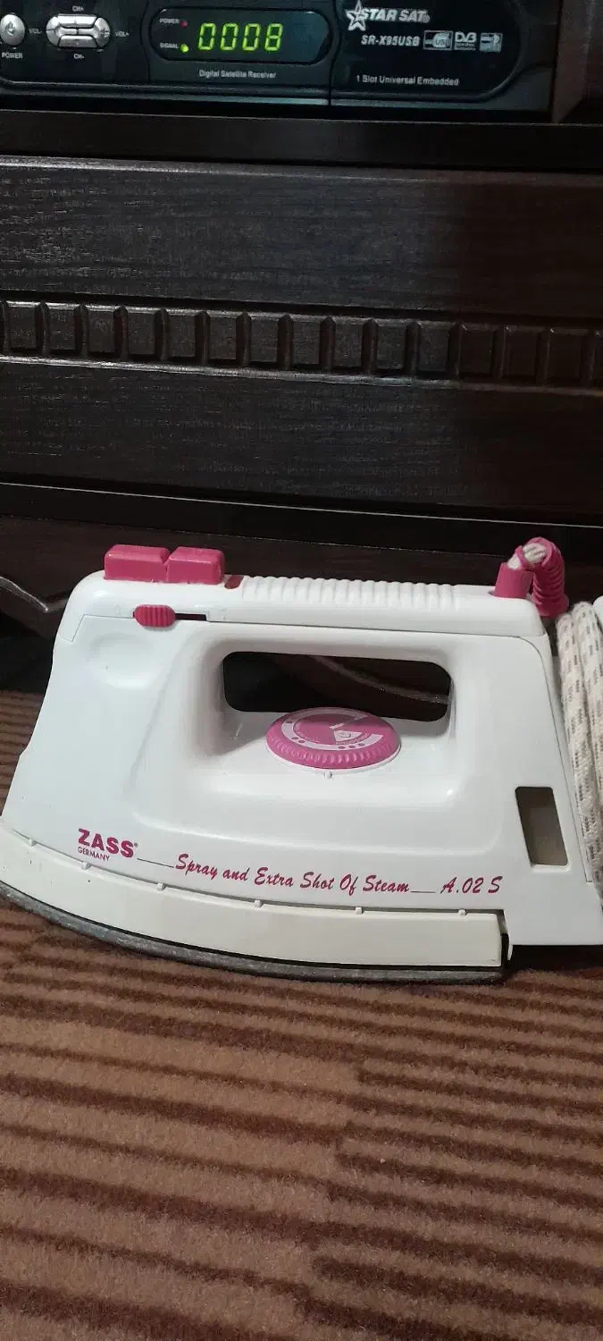 ۲ عدد. اتو لباس|اتو و لوازم اتو|رشت, انصاری|دیوار