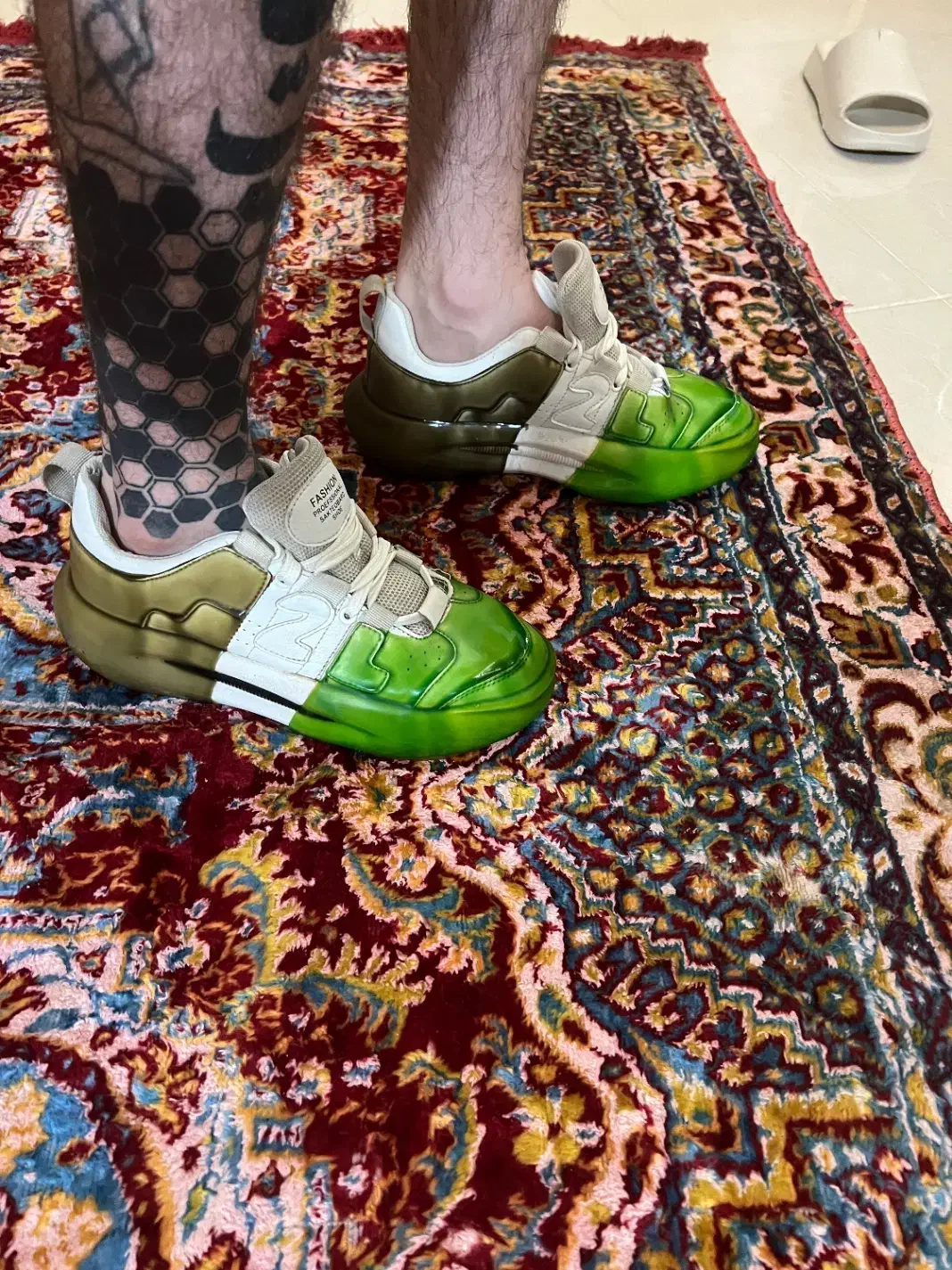 کتونی سایز ۴۱|کیف، کفش، کمربند|رشت, منظریه|دیوار