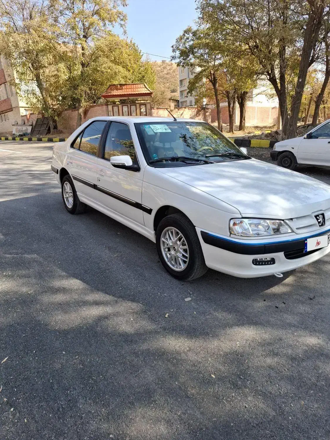 پژوپارس xup7pدریچه سیمی۴۰۲درحدباوسایل|خودرو سواری و وانت|مریوان, |دیوار