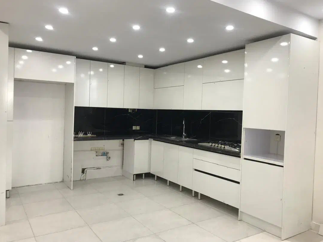 اجاره واحد ۱۴۵ متری خیابان ایران