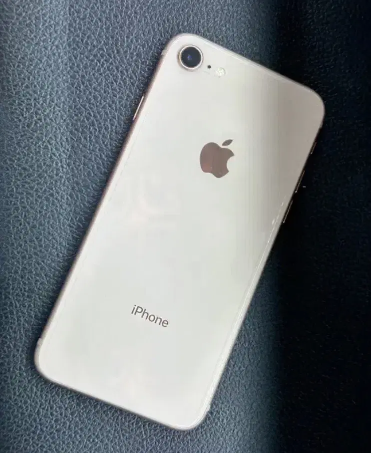 Iphone 8|موبایل|کاشان, پاقپان|دیوار