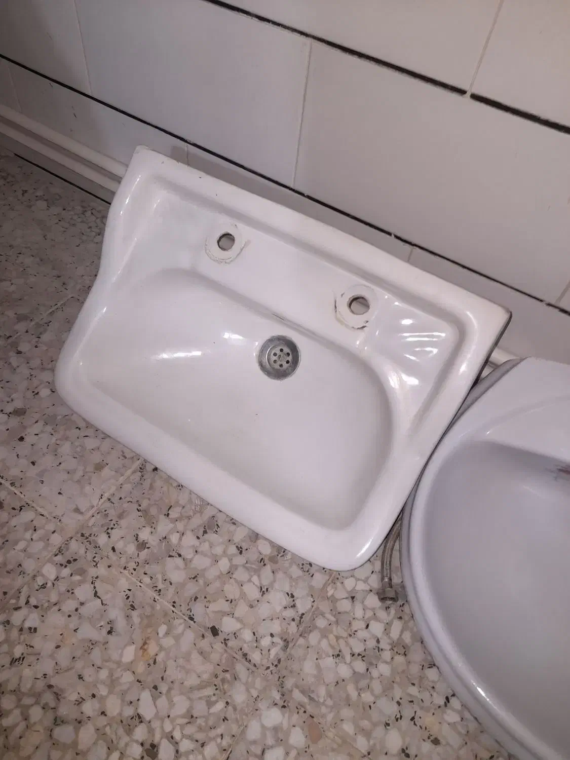 کاسه و پایه روشویی در حدنو|لوازم سرویس بهداشتی|نجفآباد, امیرکبیر|دیوار