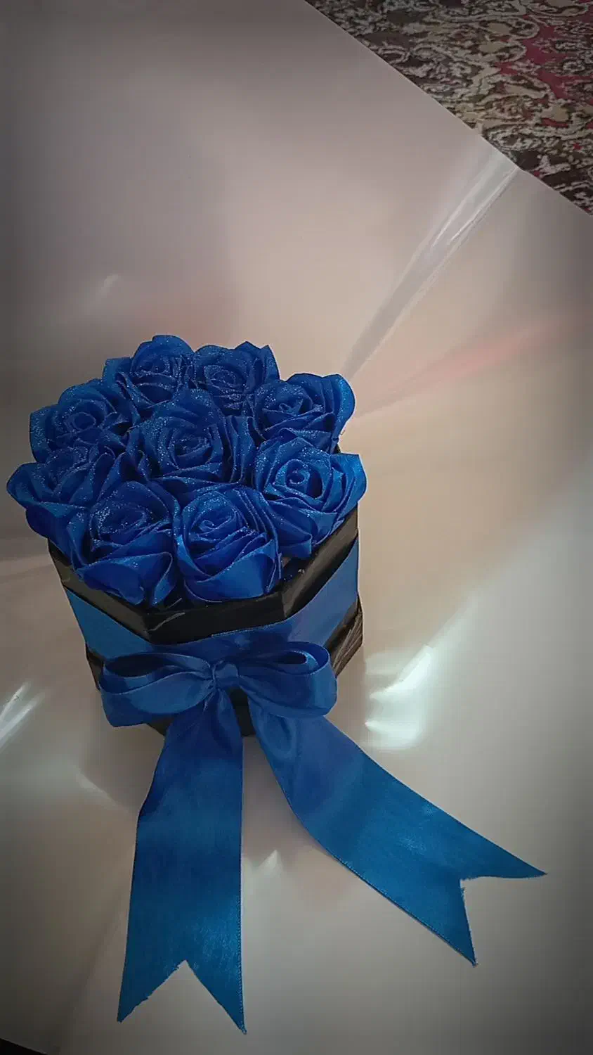 گل زیبای روبانی مناسب روز مادر|گل مصنوعی|یزد, |دیوار