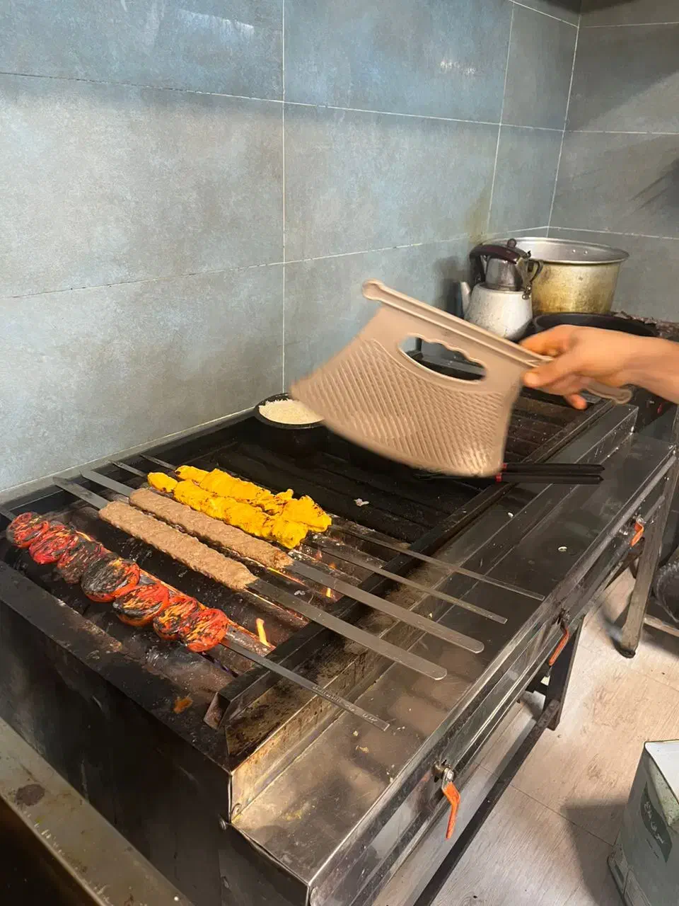 منقل کباب گازی|اجاق گاز و لوازم برقی پختوپز|تهران, شهرک شریفی|دیوار