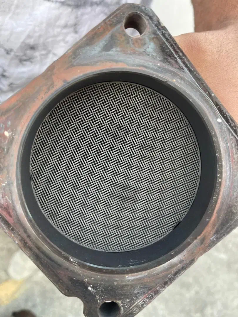 کاتالیزور و خاک دیزل و بنزینی|قطعات یدکی و لوازم جانبی|شیراز, تندگویان|دیوار