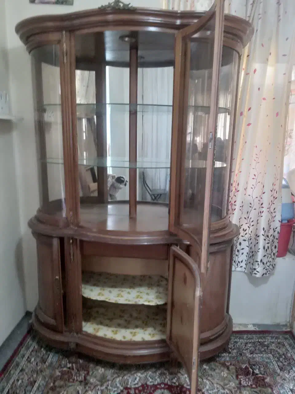 بوفه دو تیکه سالم و نو|بوفه، ویترین، کنسول|تهران, نارمک|دیوار