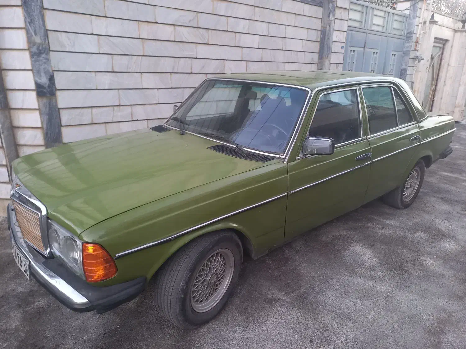 بنزکلاسیک ۲۳۰|خودرو کلاسیک|بروجرد, |دیوار