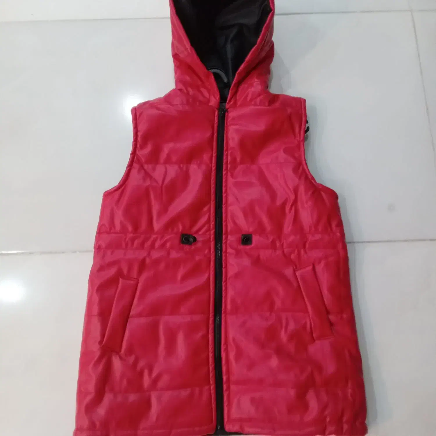 پافر چرم|لباس|ماهدشت, |دیوار