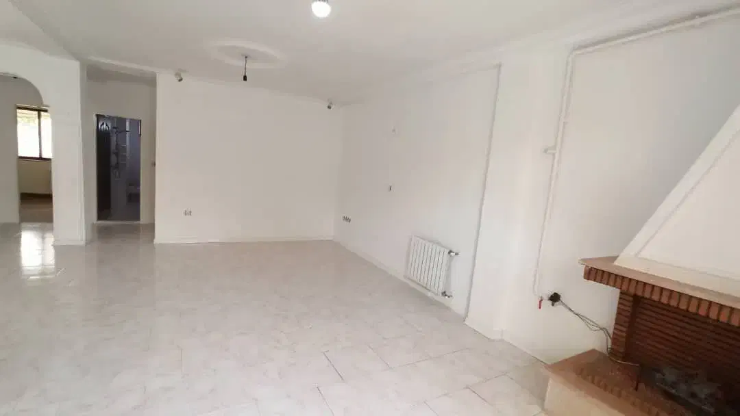 فروش واحد ۱۰۰متری بادو پارکینگ سندی غازیان مرکزشهر|فروش آپارتمان|بندر انزلی, امامزاده|دیوار