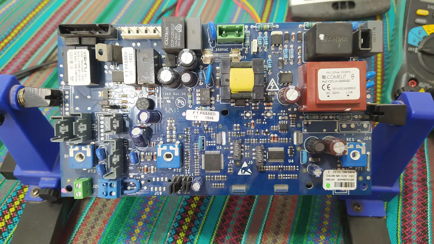 تعمیر برد ( پکیج و یخچال و لباسشویی اینورتر)|خدمات پیشه و مهارت|نجف‌آباد, امام خمینی|دیوار