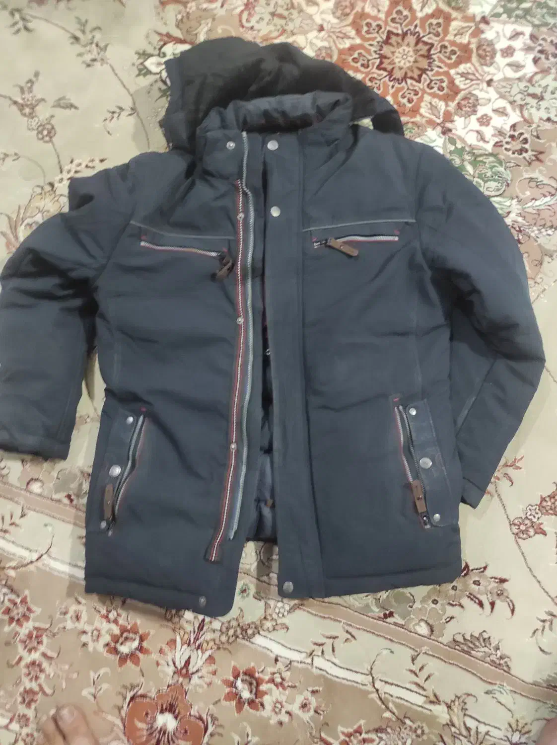 کاپشن نو آکبند|لباس|اسفراین, |دیوار