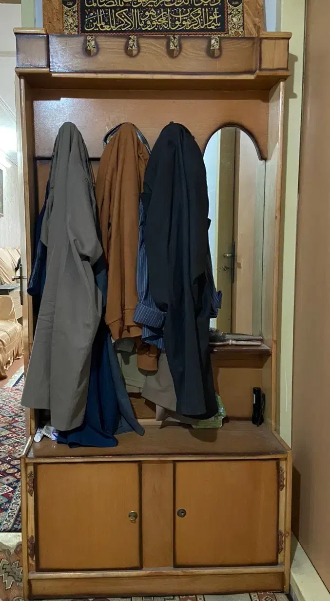 جاکفشی ( پادری )|جاکفشی، کمد، دراور|کرمان, |دیوار