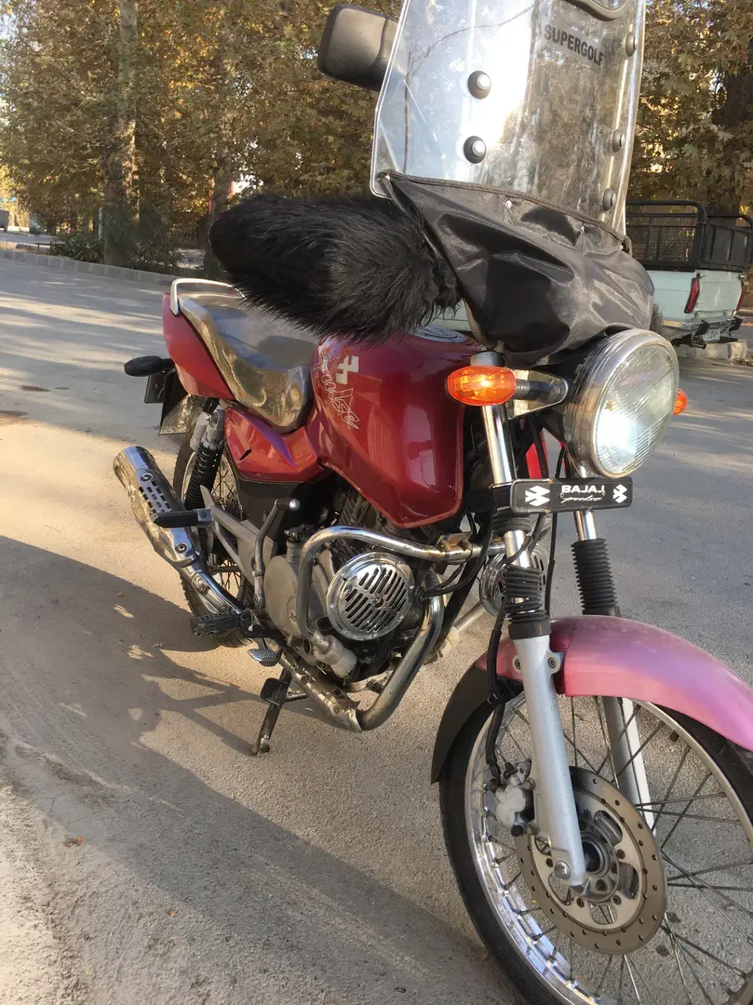 باجاج 86|موتورسیکلت|رباط‌کریم, پیغمبر|دیوار