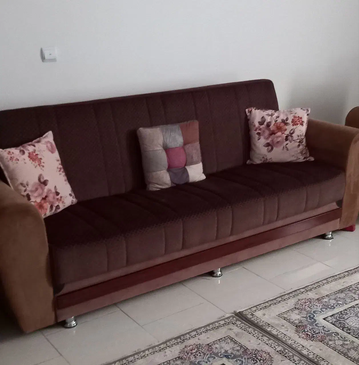 مبل راحتی سه نفره یک عدد ودوعدد تک نفره|مبلمان خانگی و میز عسلی|پرند, فاز ۶|دیوار