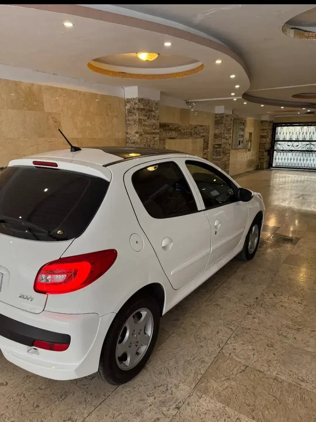 207 پاناروما موتور tu5p مدل 1404|خودرو سواری و وانت|مهاجران, |دیوار