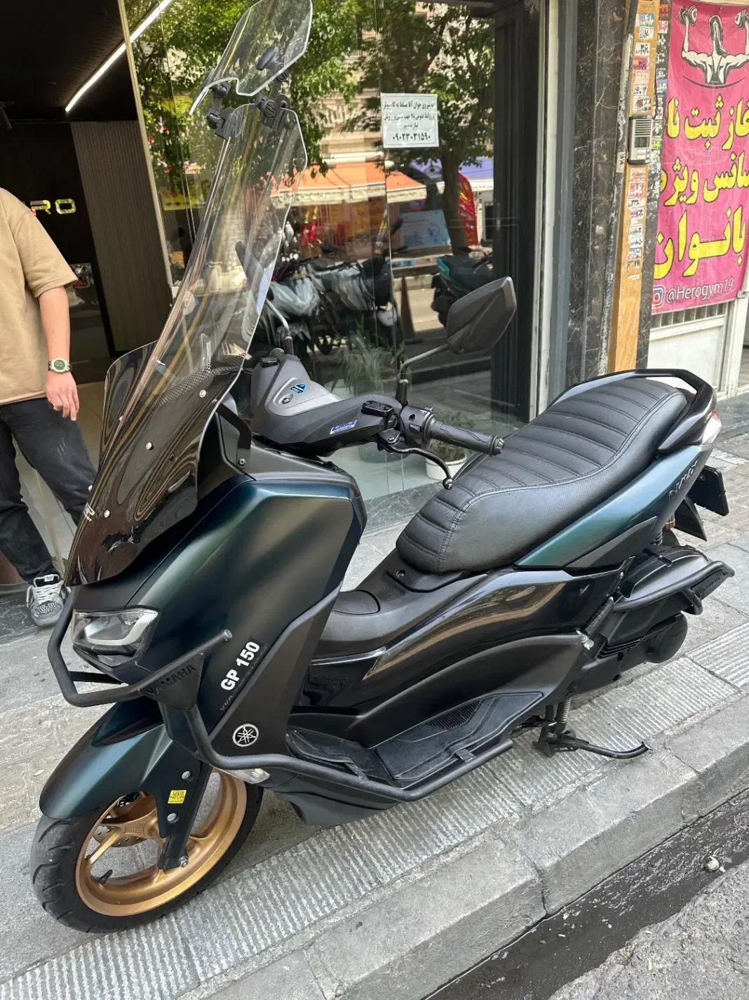 Nmax 1403|موتورسیکلت|تهران, اسفندیاری|دیوار