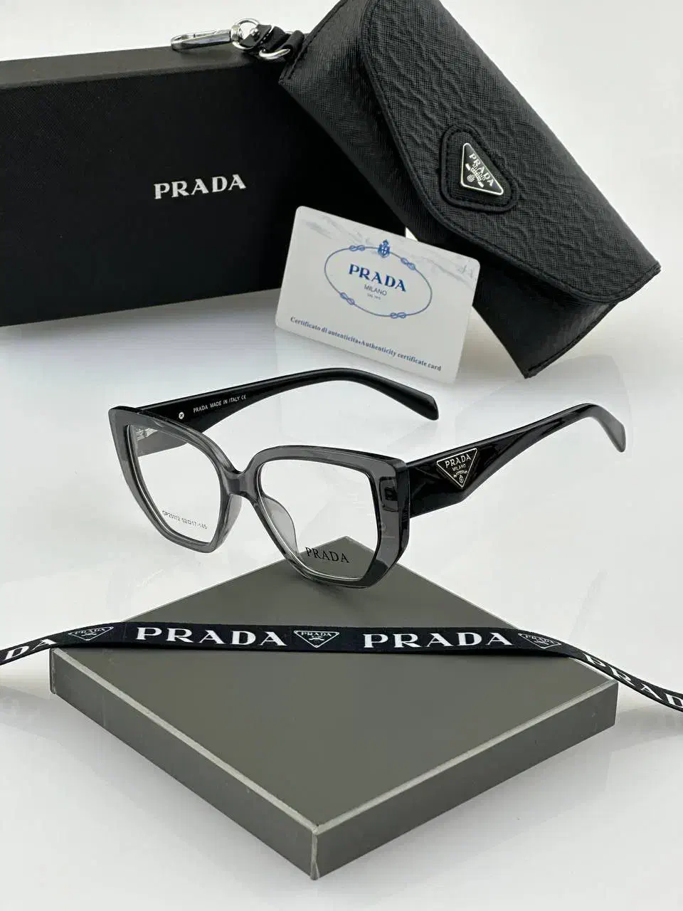 عینک افتابی و طبی مدل پرادا کاچو|زیورآلات و اکسسوری|قم, حاج زینل|دیوار