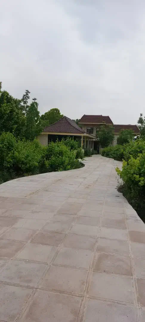 اجاره باغ ویلا استخر اب گرم جکوزی / بست گاردن|اجارهٔ کوتاهمدت ویلا و باغ|شیراز, باغشهر قصر سبز|دیوار