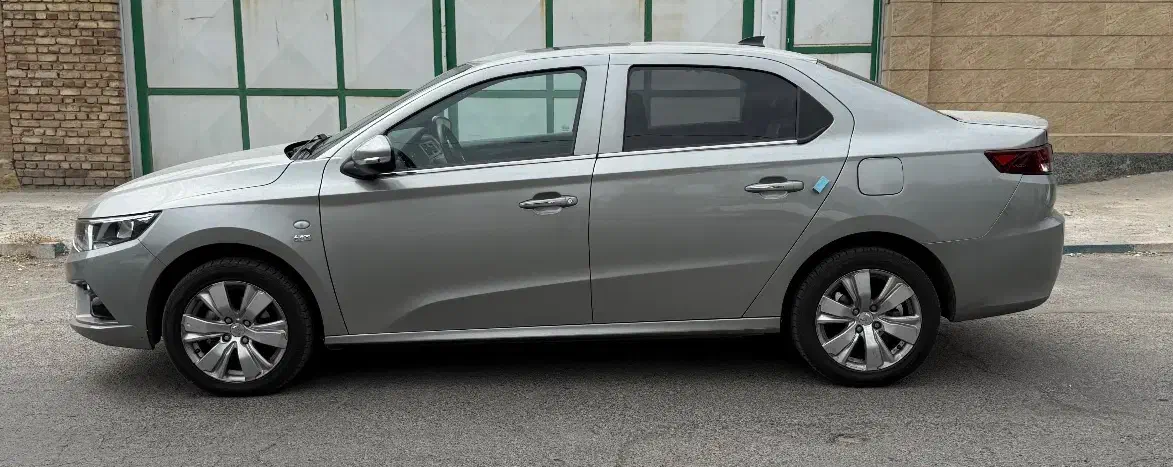 تارا وی 4 ال ایکس|خودرو سواری و وانت|همدان, |دیوار