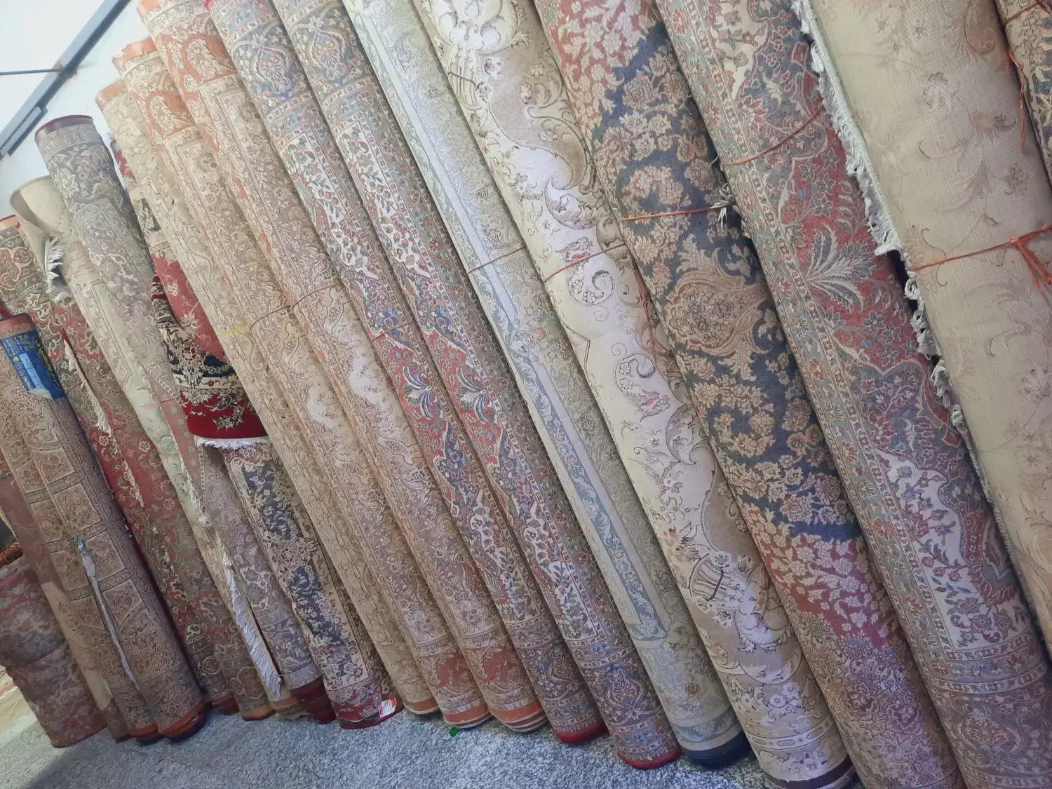 ۱۰۰تخته فرش۶ و ۹ و ۱۲متر درحدنو به فروش میرسد|فرش|تبریز, |دیوار