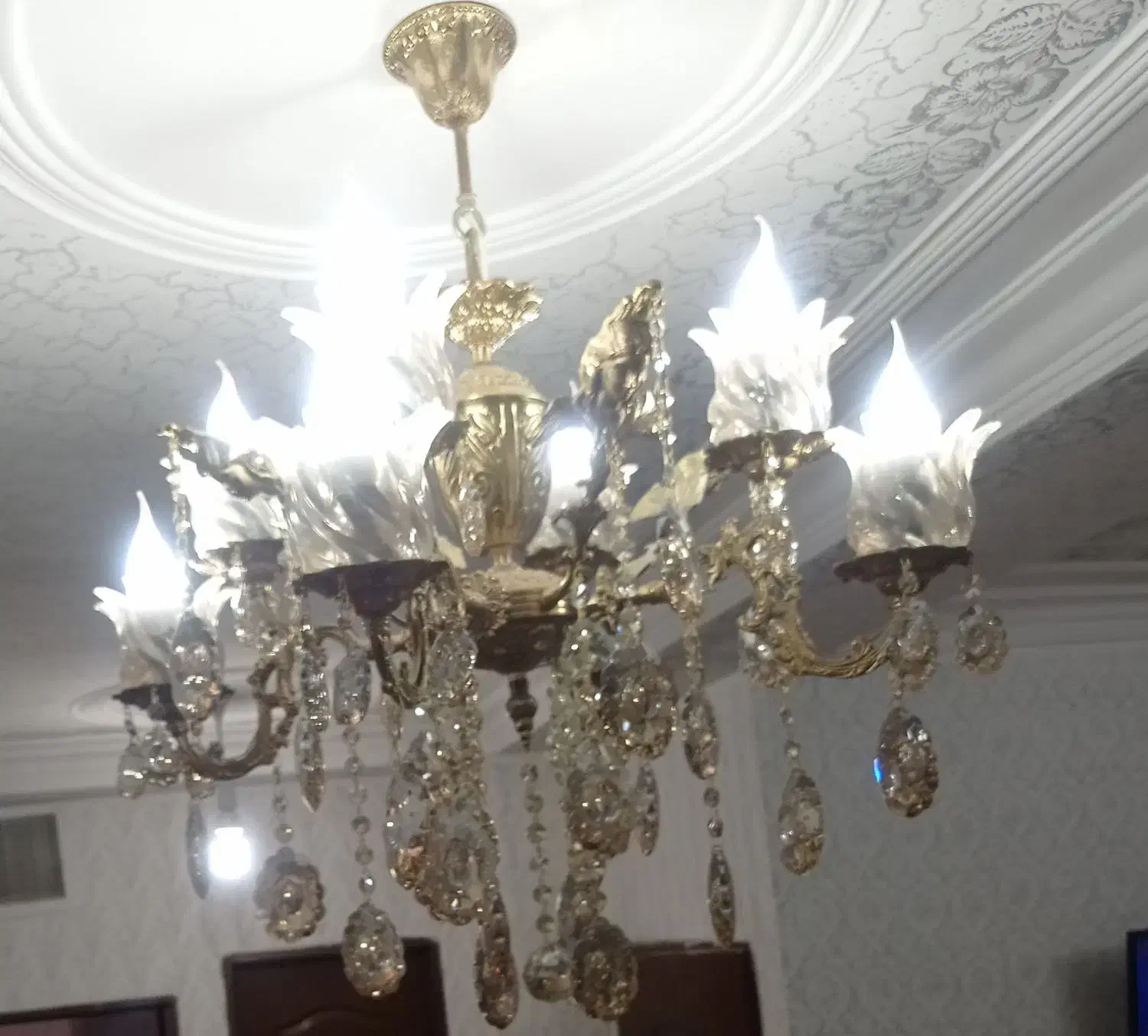 لوستر برنجی|لوستر و چراغ آویز|رباط‌کریم, رباط‌کریم|دیوار