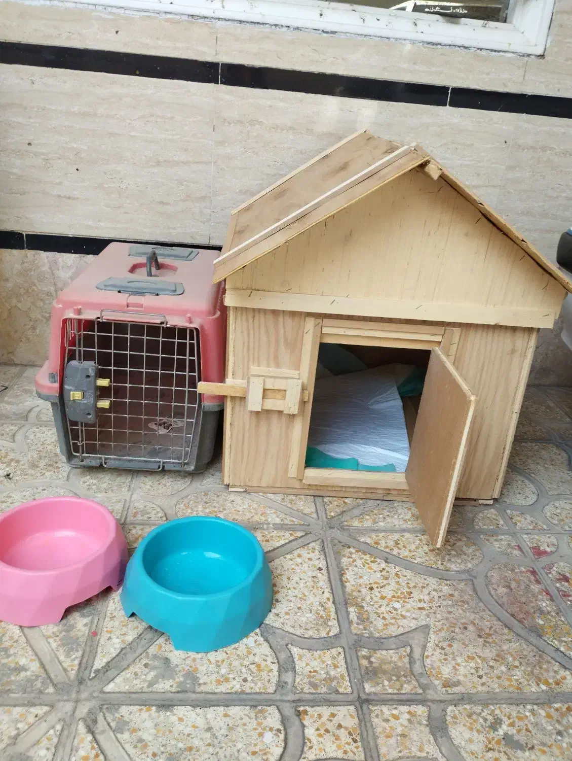 لونه سگ وباکس سگ|لوازم جانبی حیوانات|رباطکریم, شترخوار|دیوار