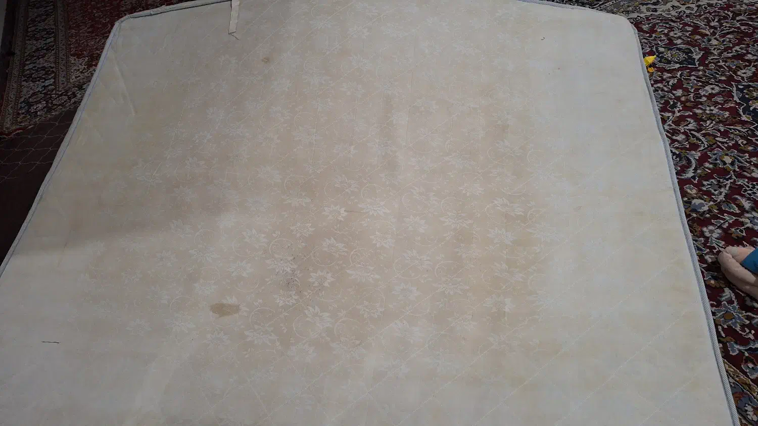 تخت و تشک دو نفره|تشک تختخواب|کوه چنار, |دیوار