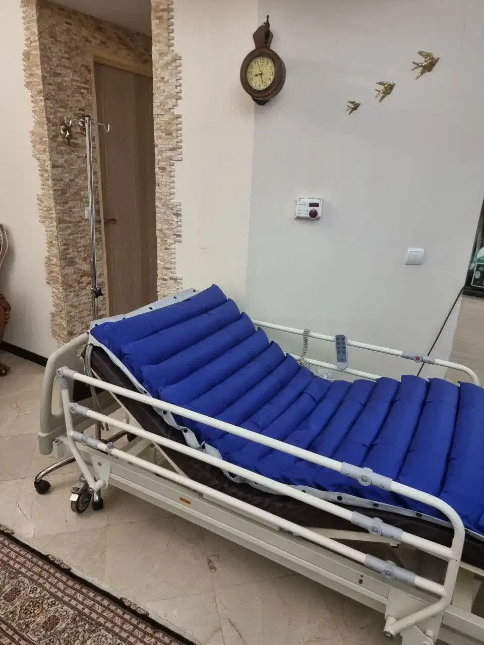 اجاره تخت بیمارستانی و تخت ایستا|آرایشی، بهداشتی، درمانی|مشهد, عبادی|دیوار