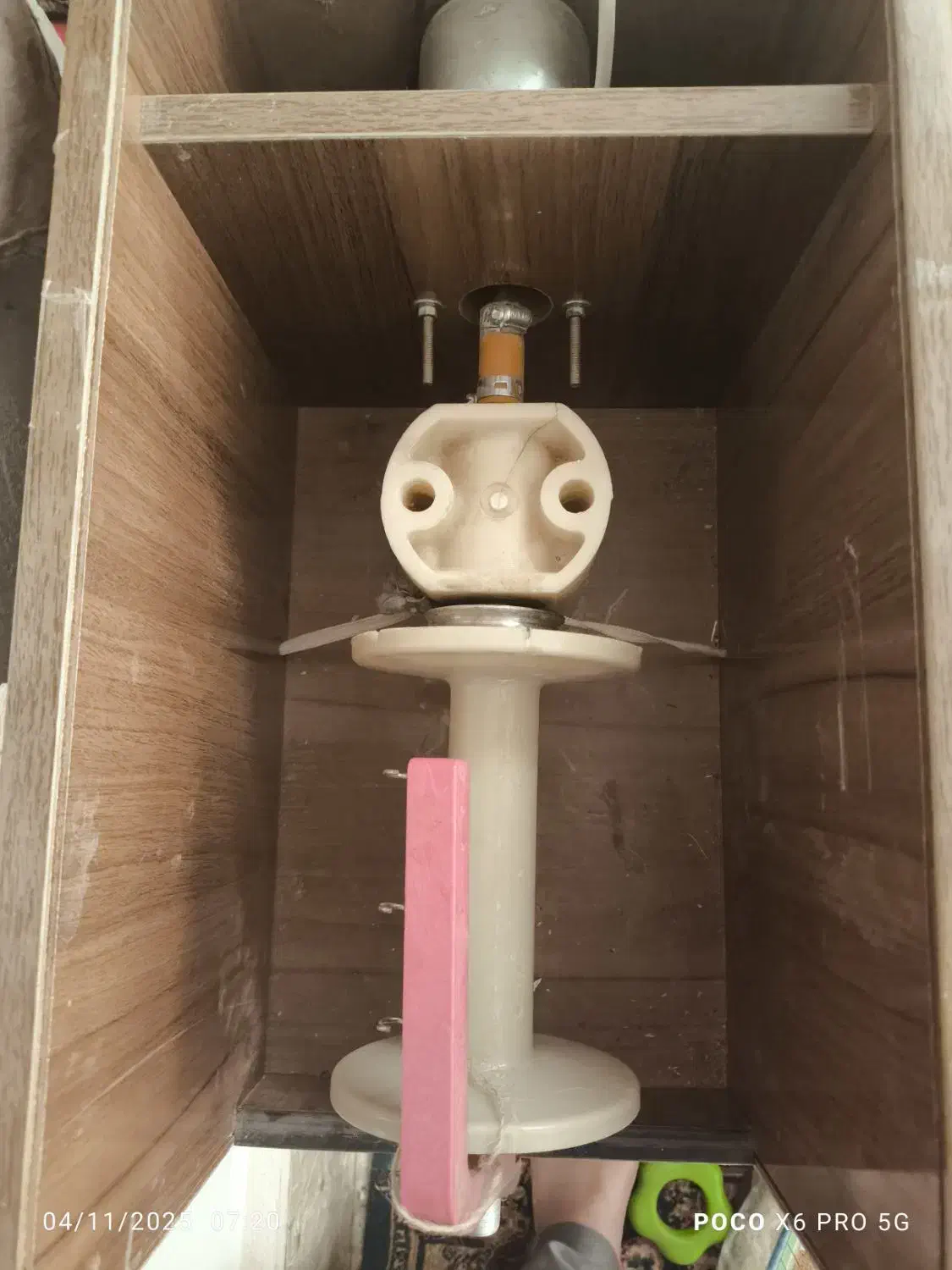 چرخ ریسندگی خانگی|چرخ خیاطی و ریسندگی|شیراز, کودیان|دیوار