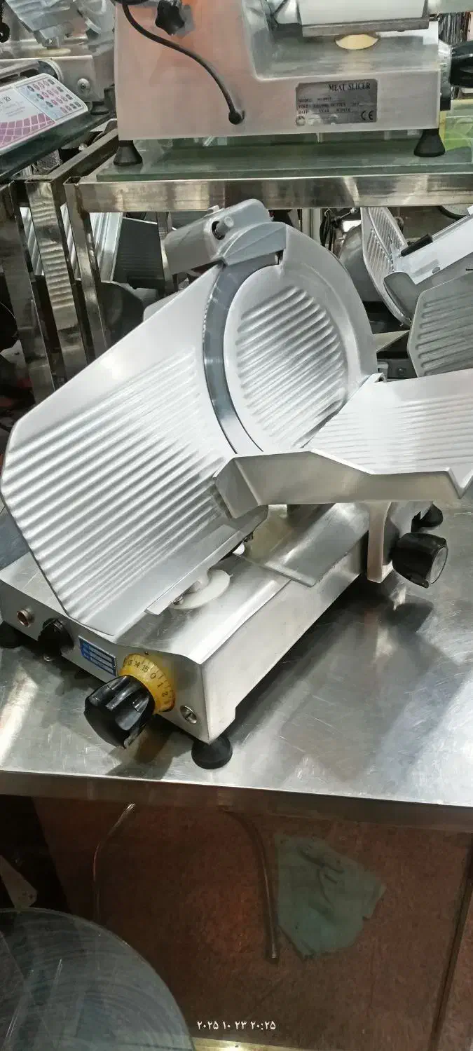 کالباسبر ایتالیایی|کافیشاپ و رستوران|تهران, پرستار|دیوار