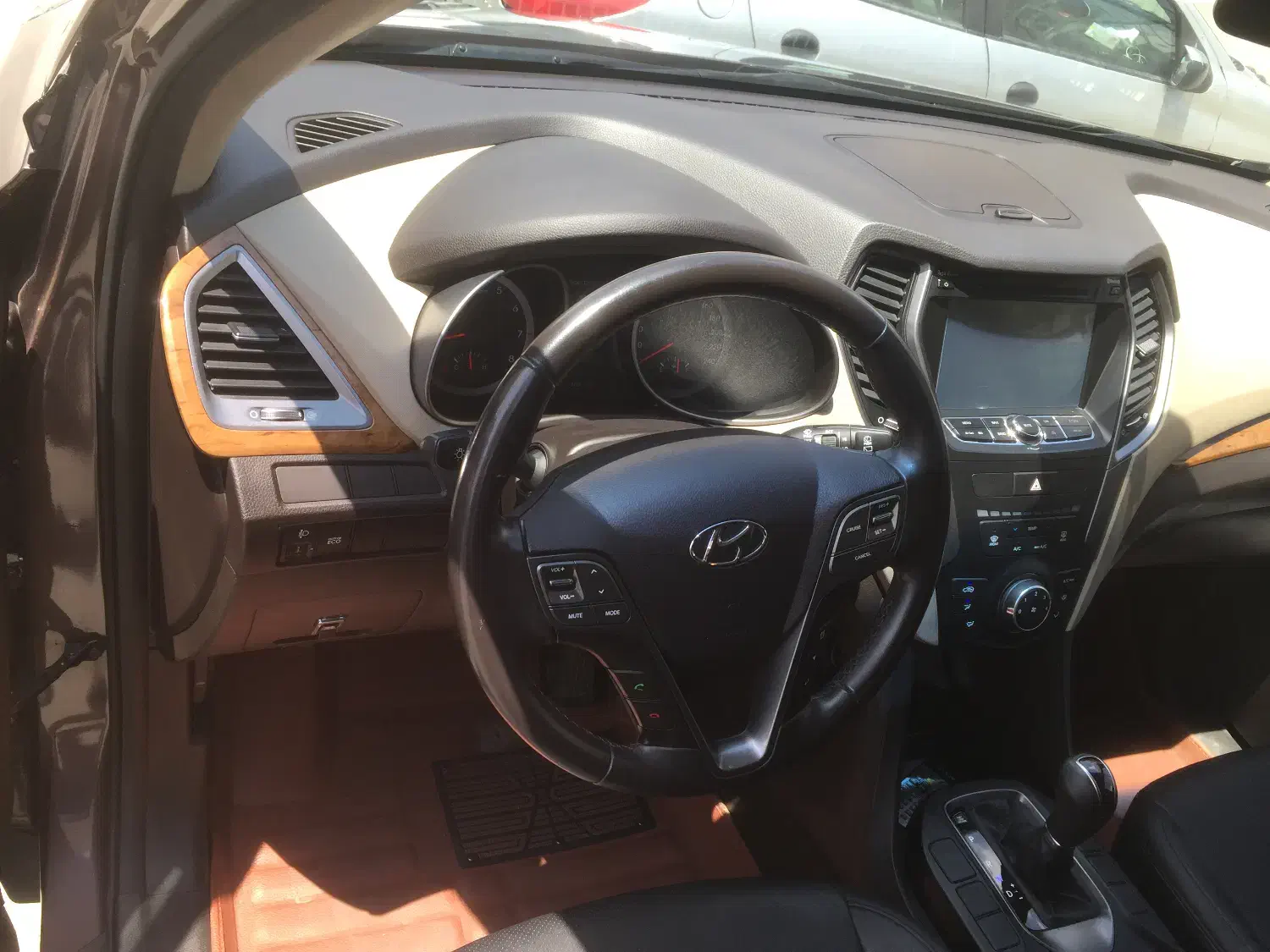 سانتافه 2015 قهوه ای|خودرو سواری و وانت|تهران, اکباتان|دیوار