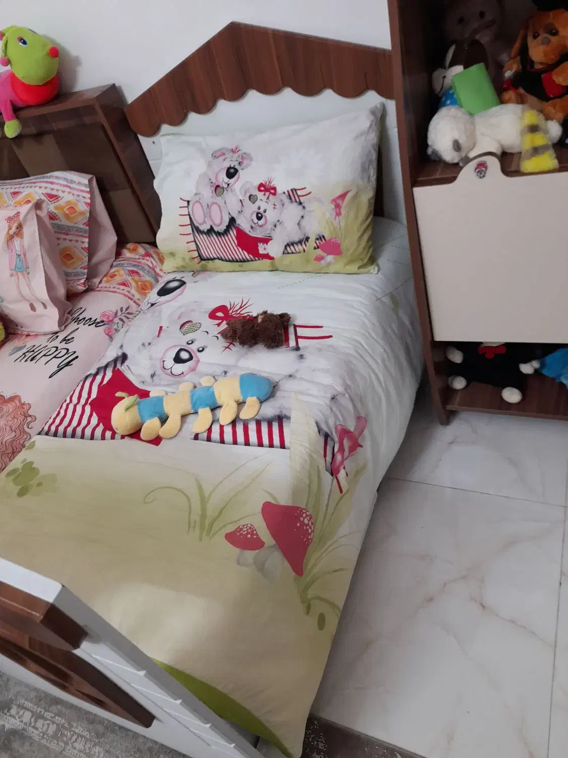 تخت کودک|تخت و صندلی بچه|ماهدشت, |دیوار