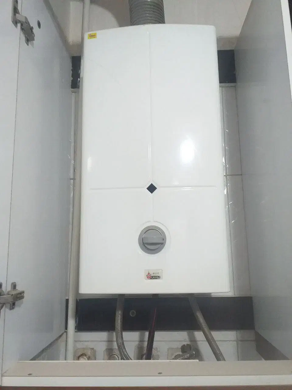 فروش آبگرمکن بوتانB3115 و 2 عدد کپسول ایران گاز پر|آبگرمکن، پکیج، شوفاژ|زاهدان, |دیوار