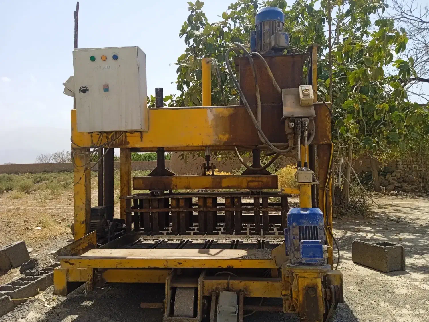 بلوک زن هیدرولیک نیمه اتوماتیک ۳ موتوره ۴۰*۲۰|ماشینآلات صنعتی|ساری, |دیوار