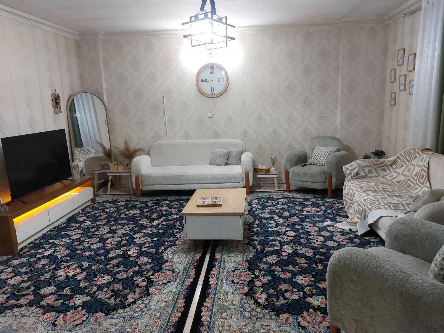 فرش|فرش|فردیس, شهرک ارم|دیوار