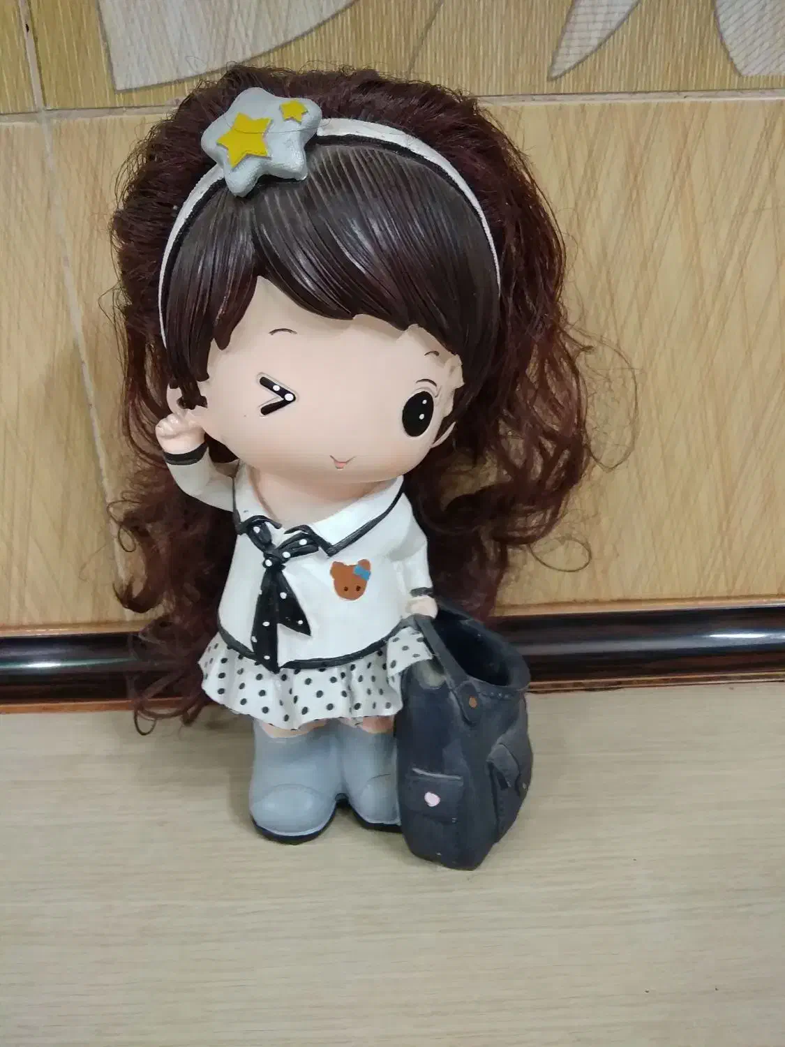 مجسمه|مجسمه، تندیس، ماکت|بیرجند, |دیوار