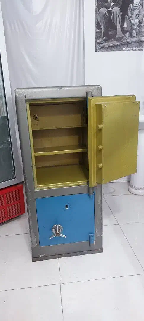 گاو صندوق دوطبقه|ابزارآلات|جهرم, |دیوار