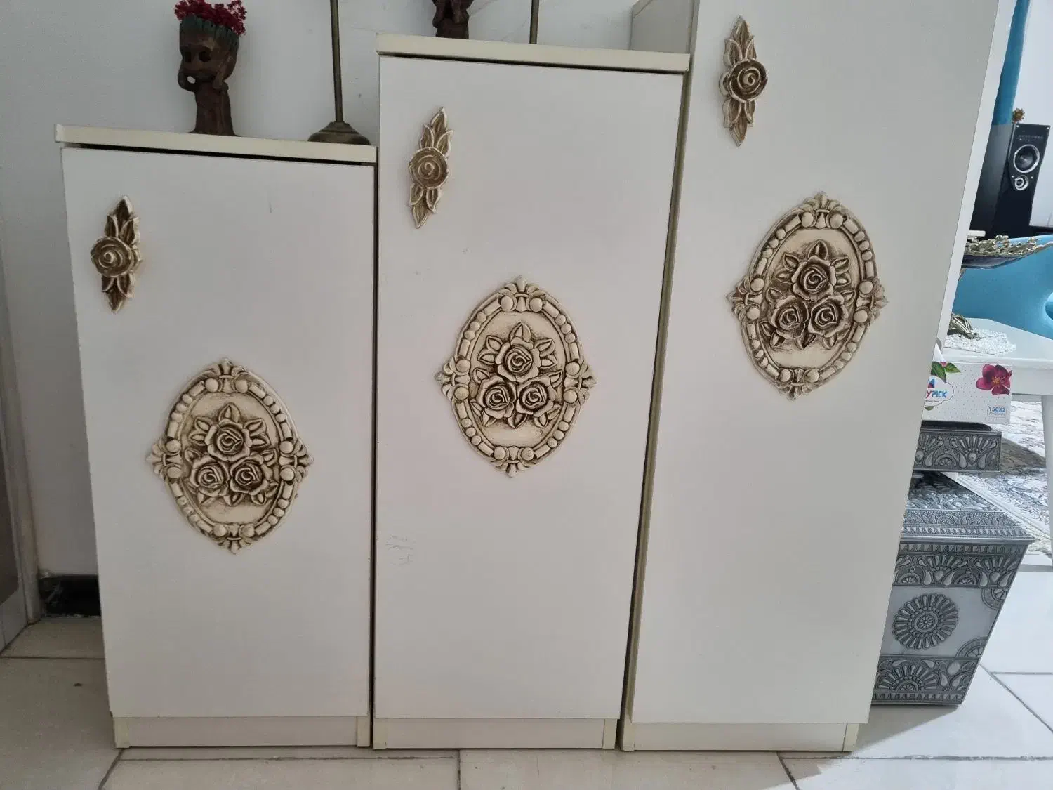 جاکفشی میز تی وی|میز تلویزیون|اندیشه, اندیشه فاز ۵|دیوار