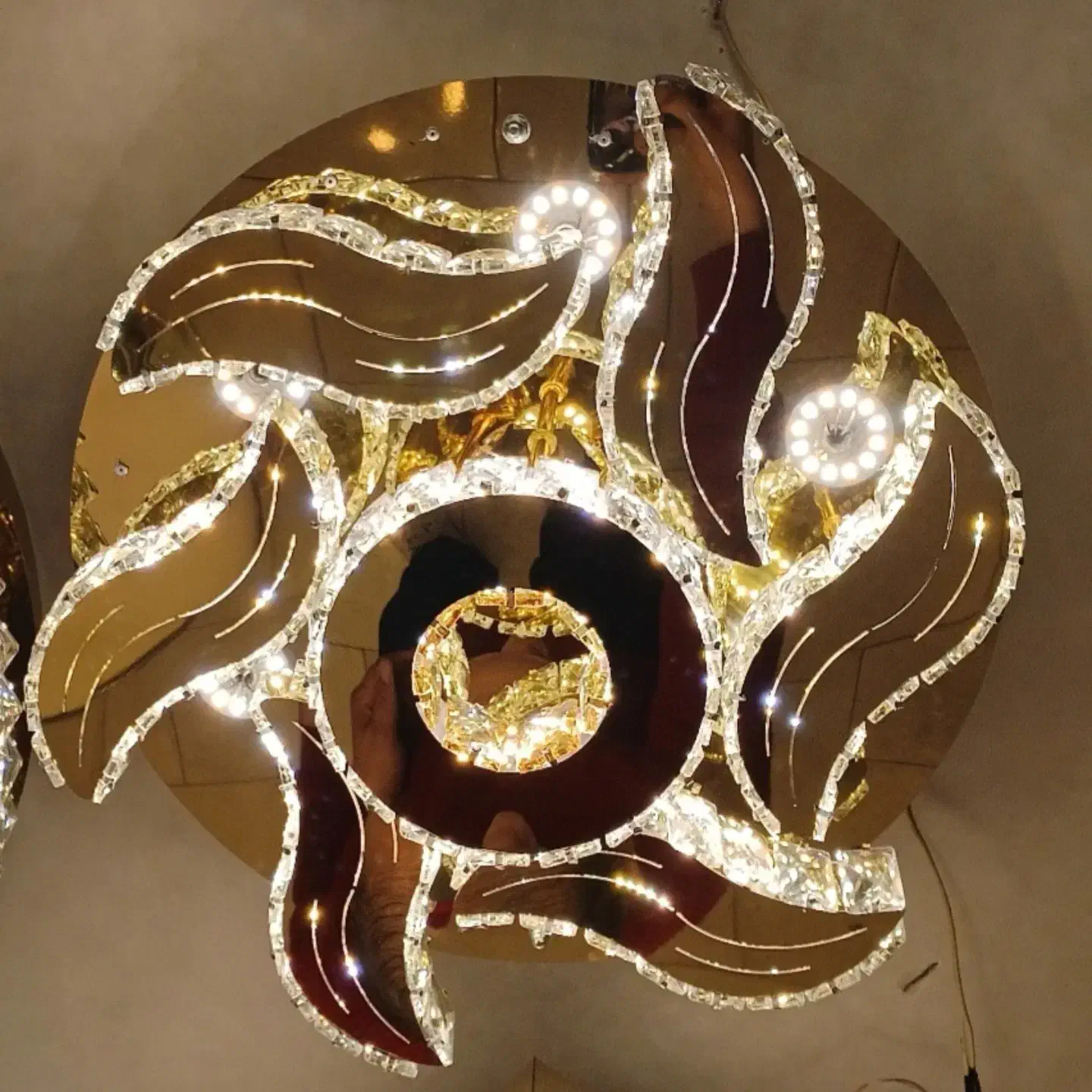 لوستر گریستالی|لوستر و چراغ آویز|تبریز, |دیوار